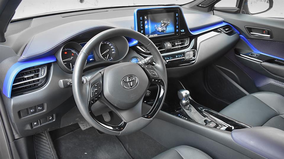 تست و بررسی تویوتا C-HR هیبریدی